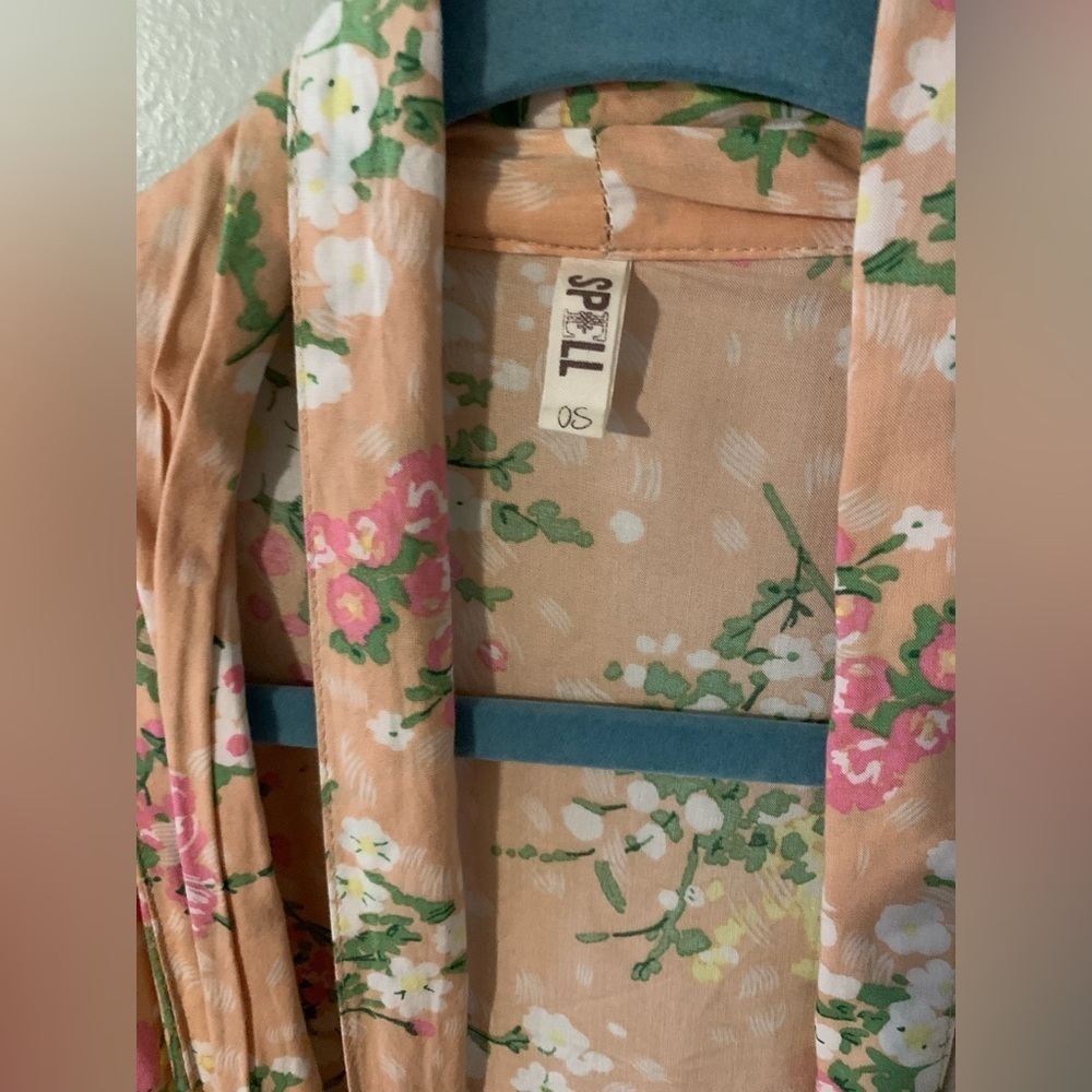 Spell and the Gypsy collective sundancer vintage short kimono peach robe - Picture 3 of 6